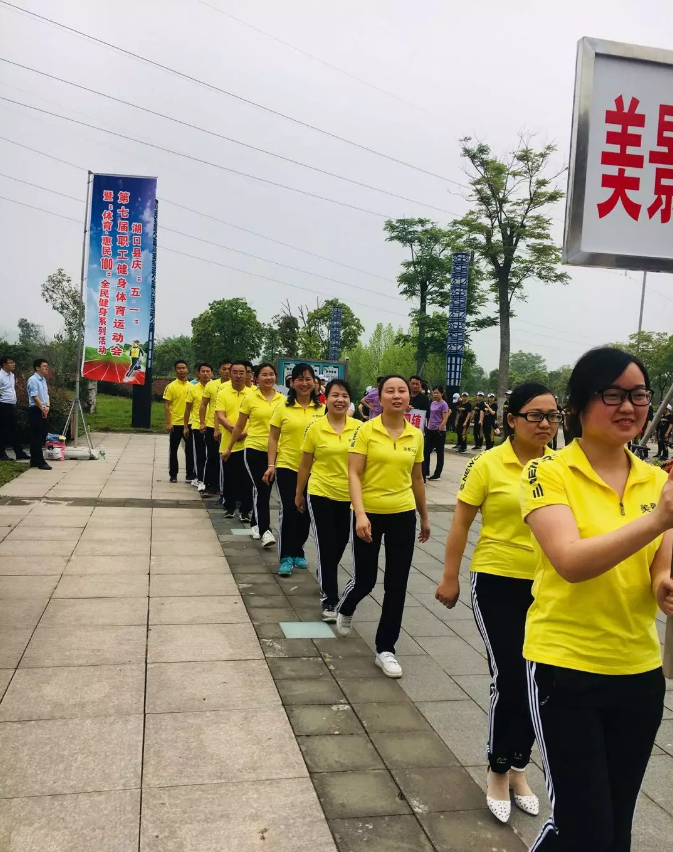 1556602938937892.png blob.png